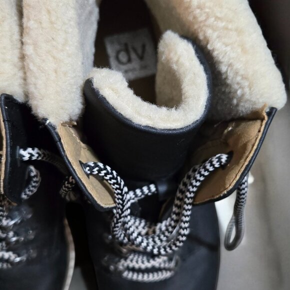 DV DOLCE VITA Russit Ankle Boots Womens 11 Lug Sole Black Beige Faux Fur - Picture 4 of 10